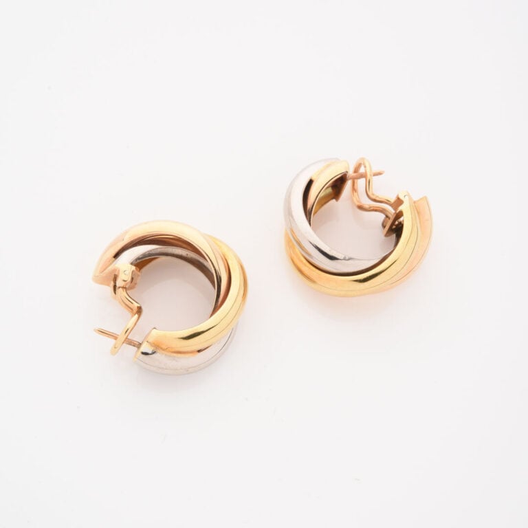 CARTIER - Paire de clips d'oreilles modèle Trinity en or (750) trois tons - Sig…