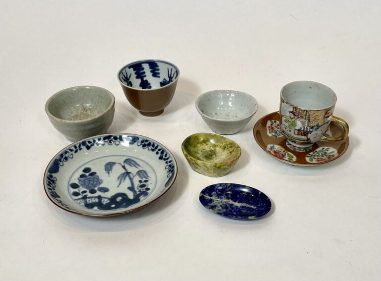 CHINE.Lot de petites coupelles, tasses...(dimensions diverses)