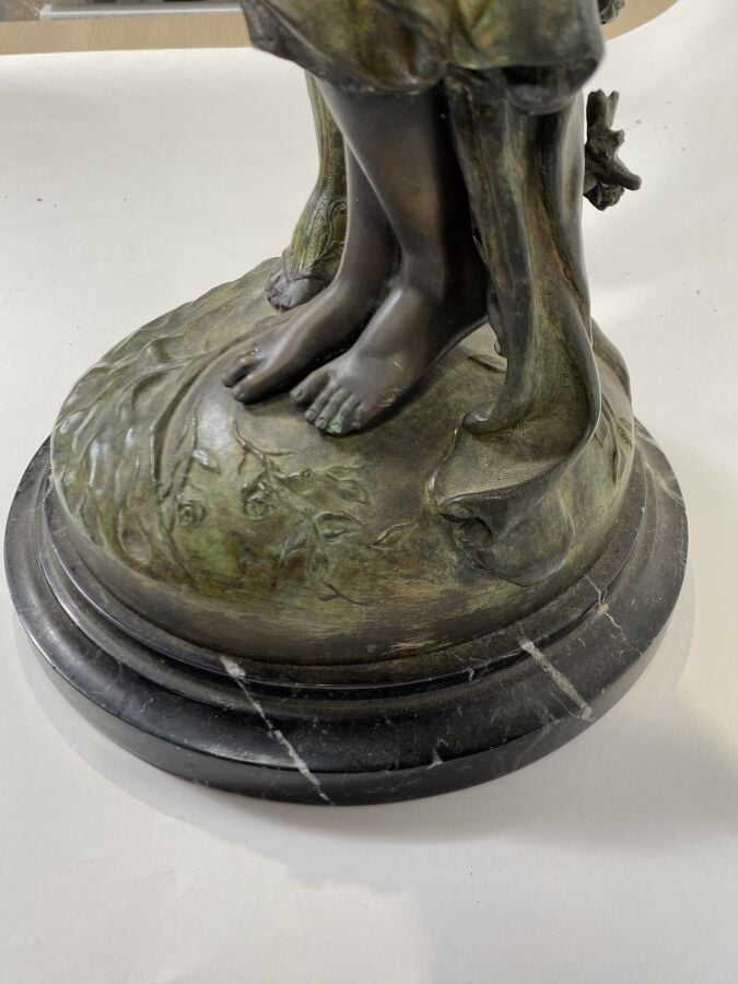 D'après Ernest DUBOIS - Grand groupe en bronze patiné et polychromé à décor d'u…