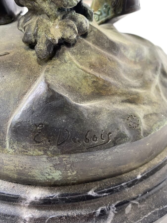 D'après Ernest DUBOIS - Grand groupe en bronze patiné et polychromé à décor d'u…