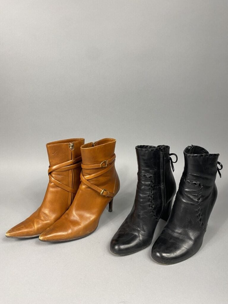 DIOR - Paire de bottines à bout arrondi en cuir noir à motif de laçage - Pointu…
