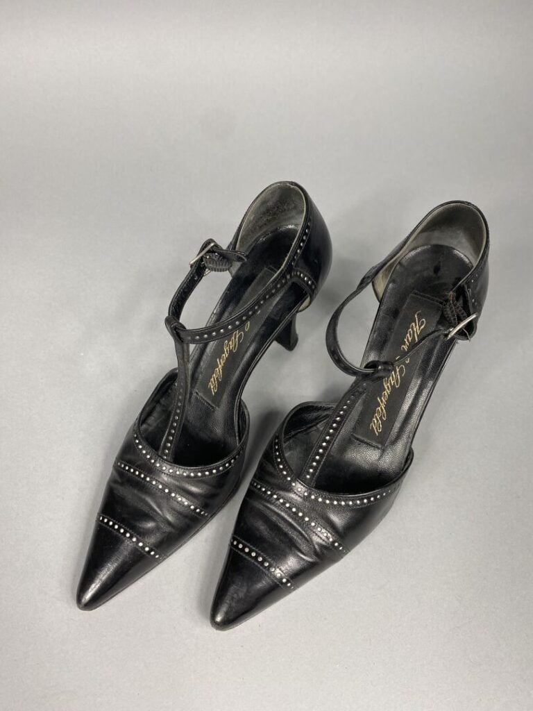 DOLCE & GABBANA - Paire d'escarpins à bout pointu et bride arrière en cuir arge…