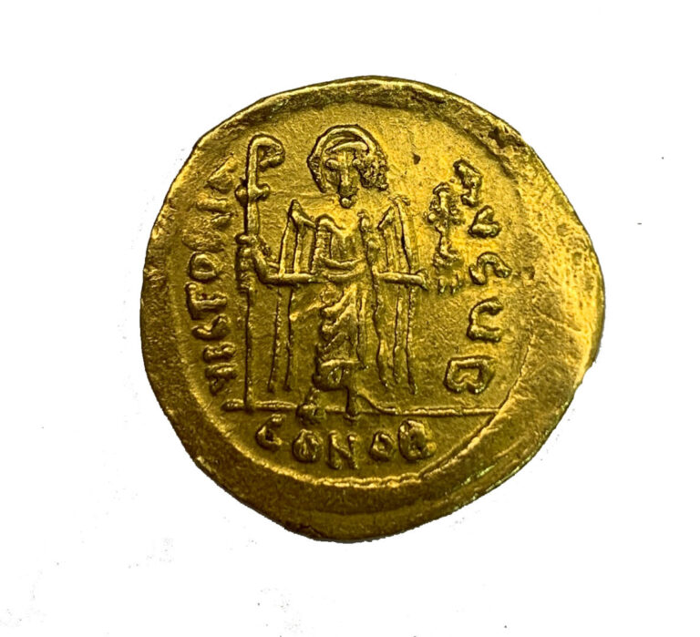 Empire Byzantin - Phocas (602-610) - Solidus - A : Buste de Phocas de face - R…