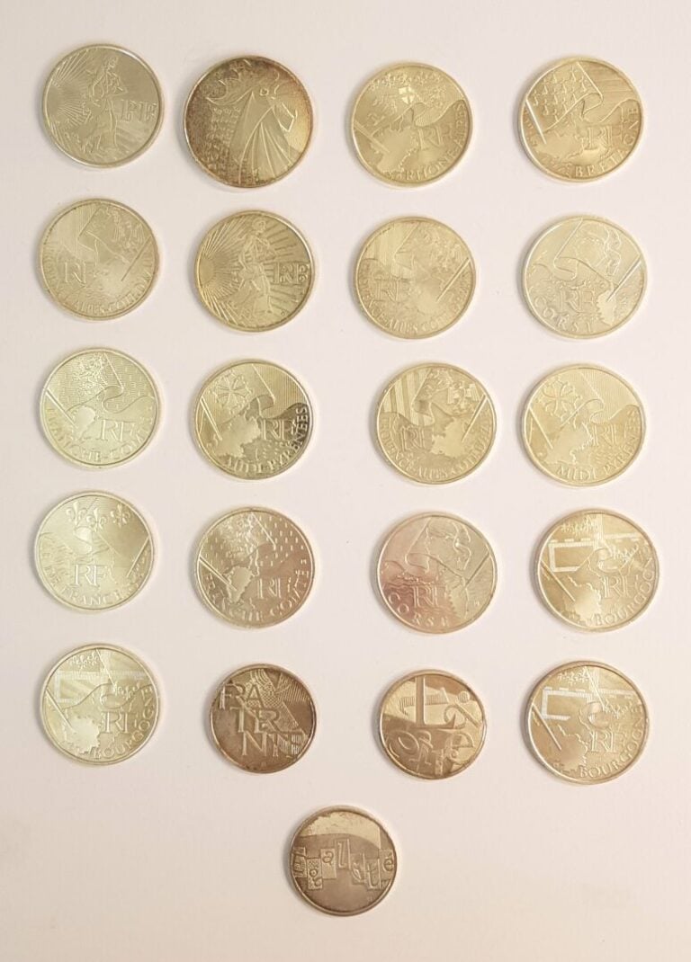 France - Monnaie de Paris - Important lot de vingt et une monnaie de 5 et 10 Eu…