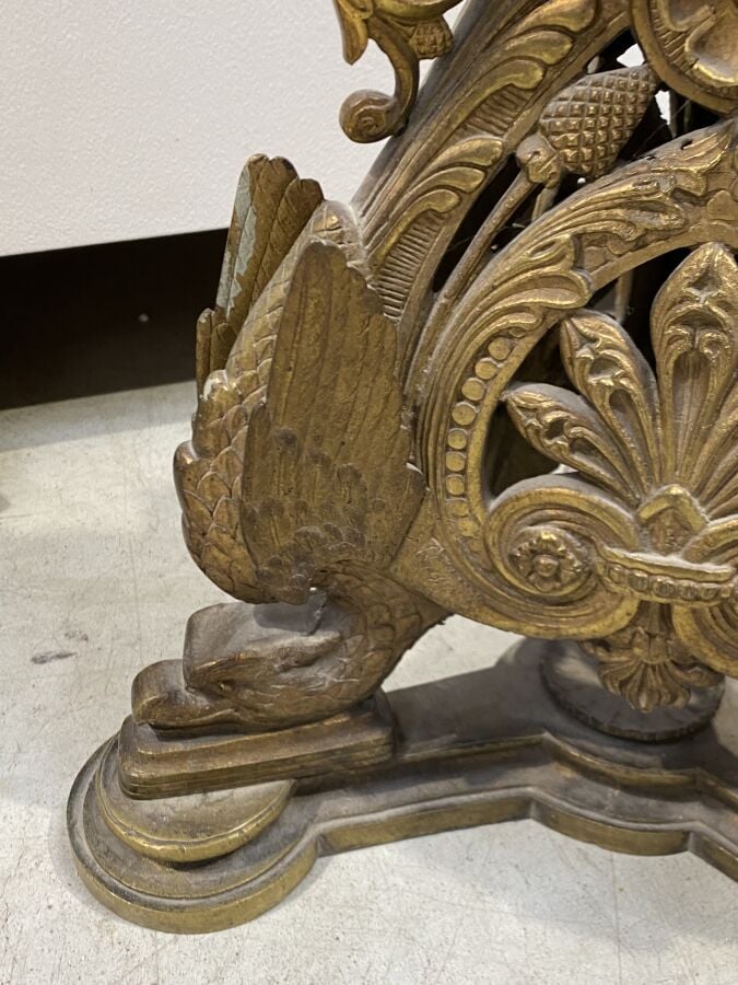 GrandE lampe orthodoxe russe monté en lampe à piètement tripode terminé par des…