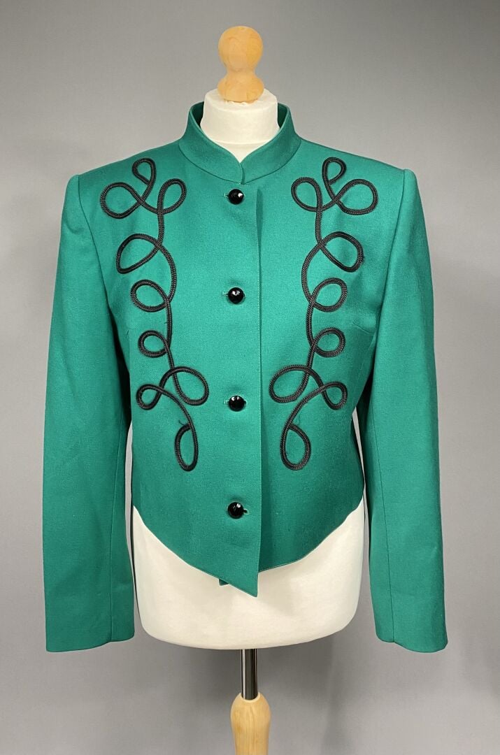 Guy LAROCHE - Veste courte à col montant vert émeraude à motifs de broderies no…
