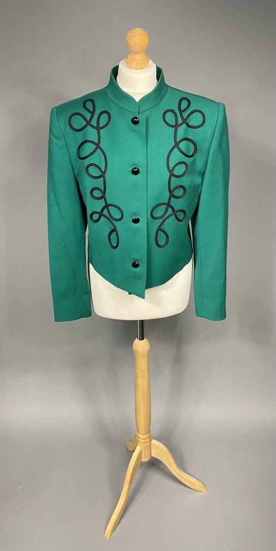 Guy LAROCHE - Veste courte à col montant vert émeraude à motifs de broderies no…