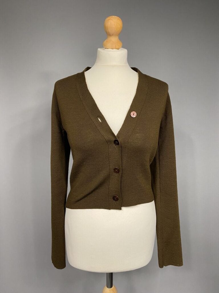 Jean Paul GAULTIER - Gilet court en laine marron à encolure V, boutonné