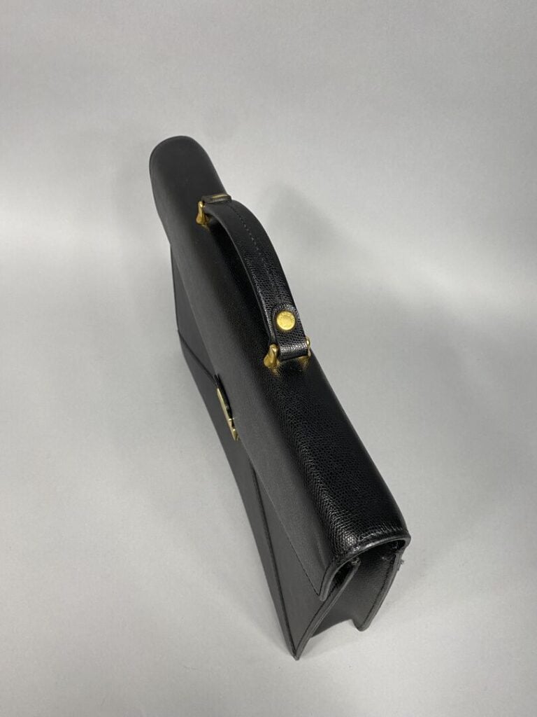 LANCEL - Sacoche en cuir noir grainé