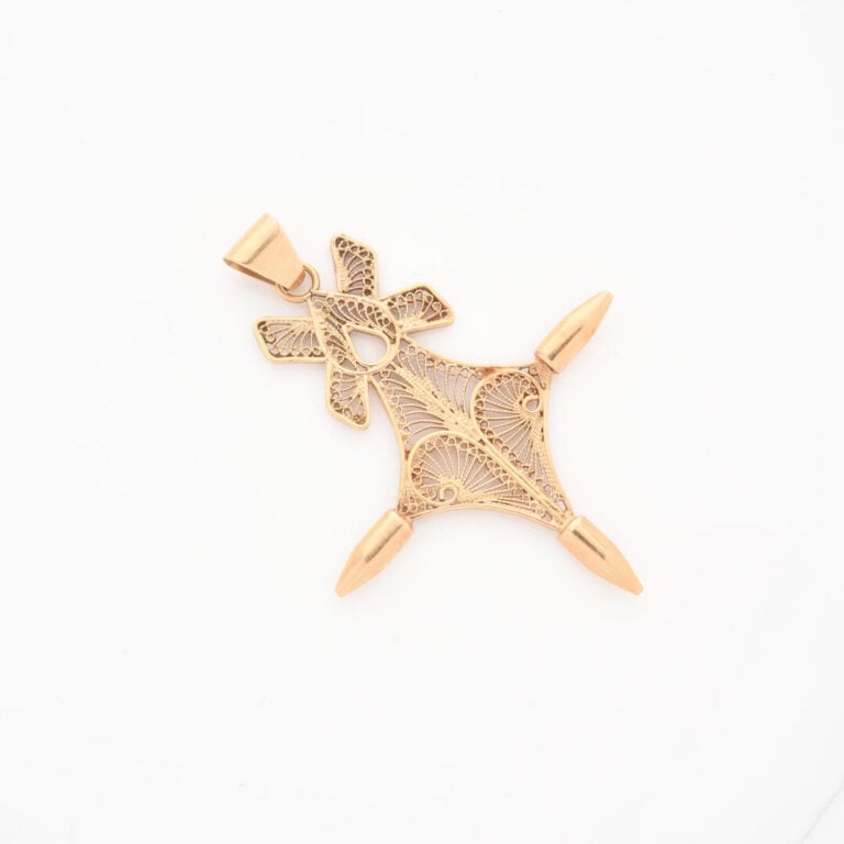 *Lot de deux croix d'Agadez en or jaune (750) - Poids total : 30.4 g - H : 7.2…