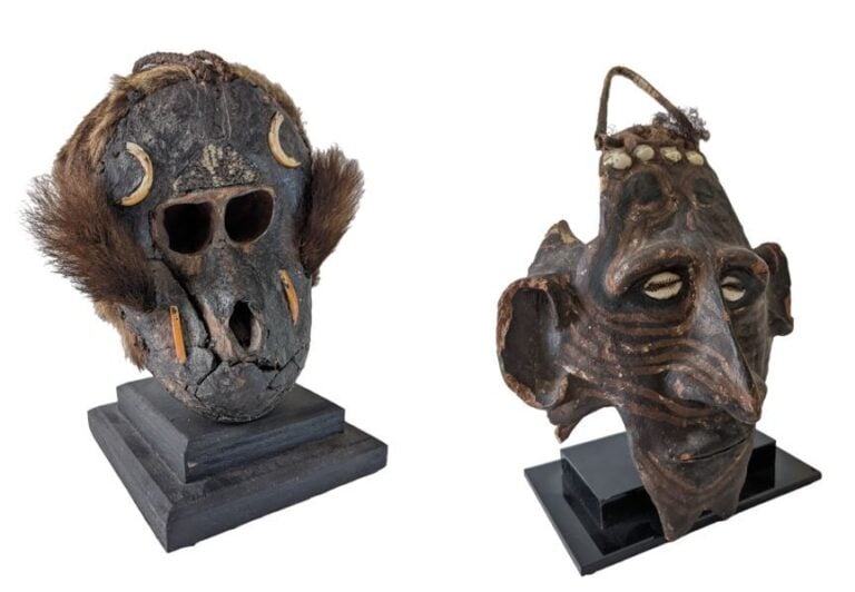 Lot de deux objets : un fétiche de chasse du Gabon représentant un crâne surmod…