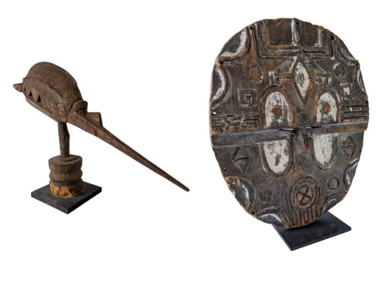 Lot de deux objets : une statue Etiol (Guinée) et un masque Teki (République dé…