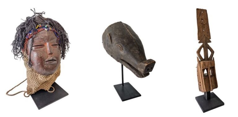 Lot de trois masques : deux masques Tchokwé (Angola) et un masque Dogon dont il…