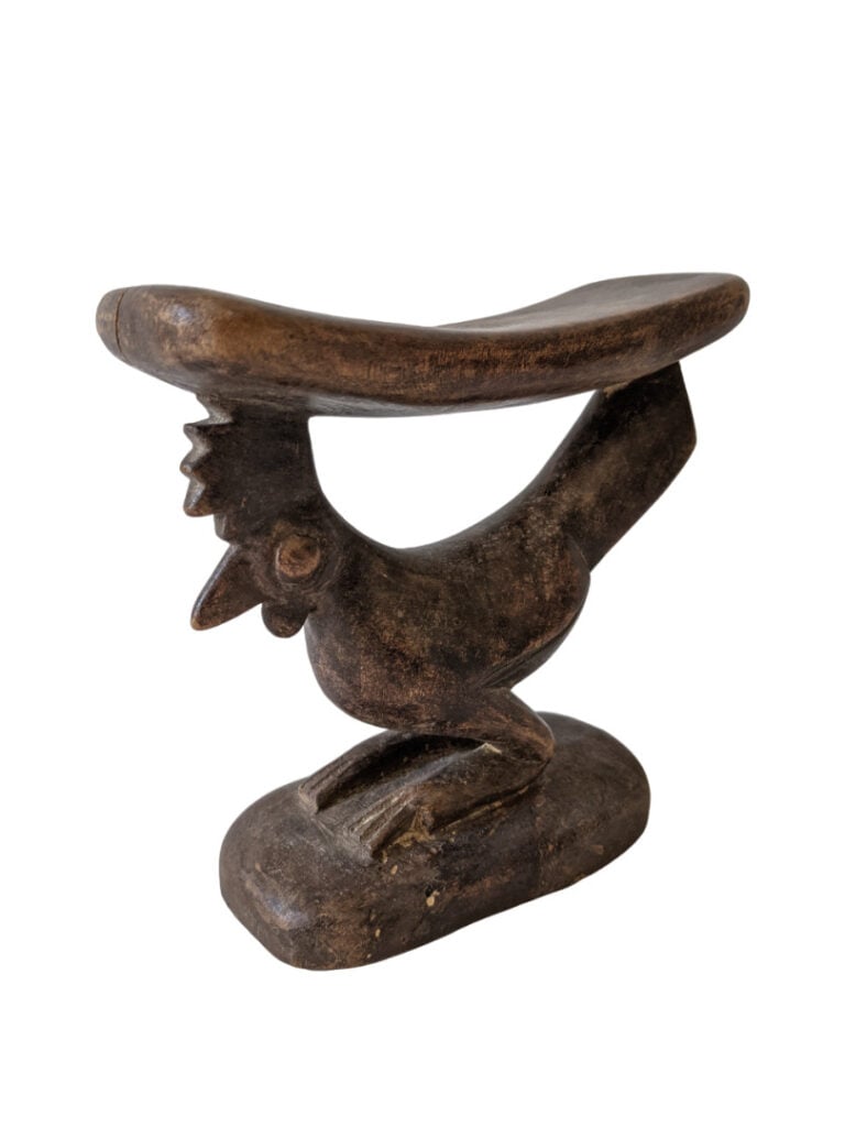 Lot de trois tabourets : un tabouret Yoruba (Bénin), un tabouret Songye (Républ…