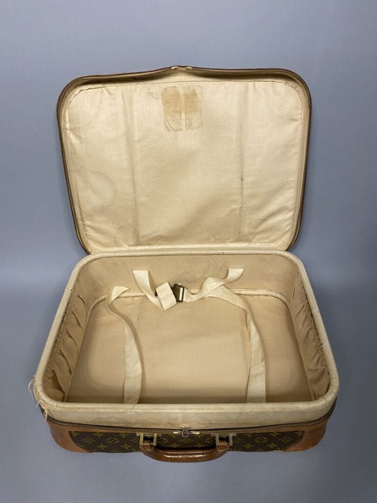Louis VUITTON - Valise « Stratos 50 » en toile monogram et cuir naturel semi so…