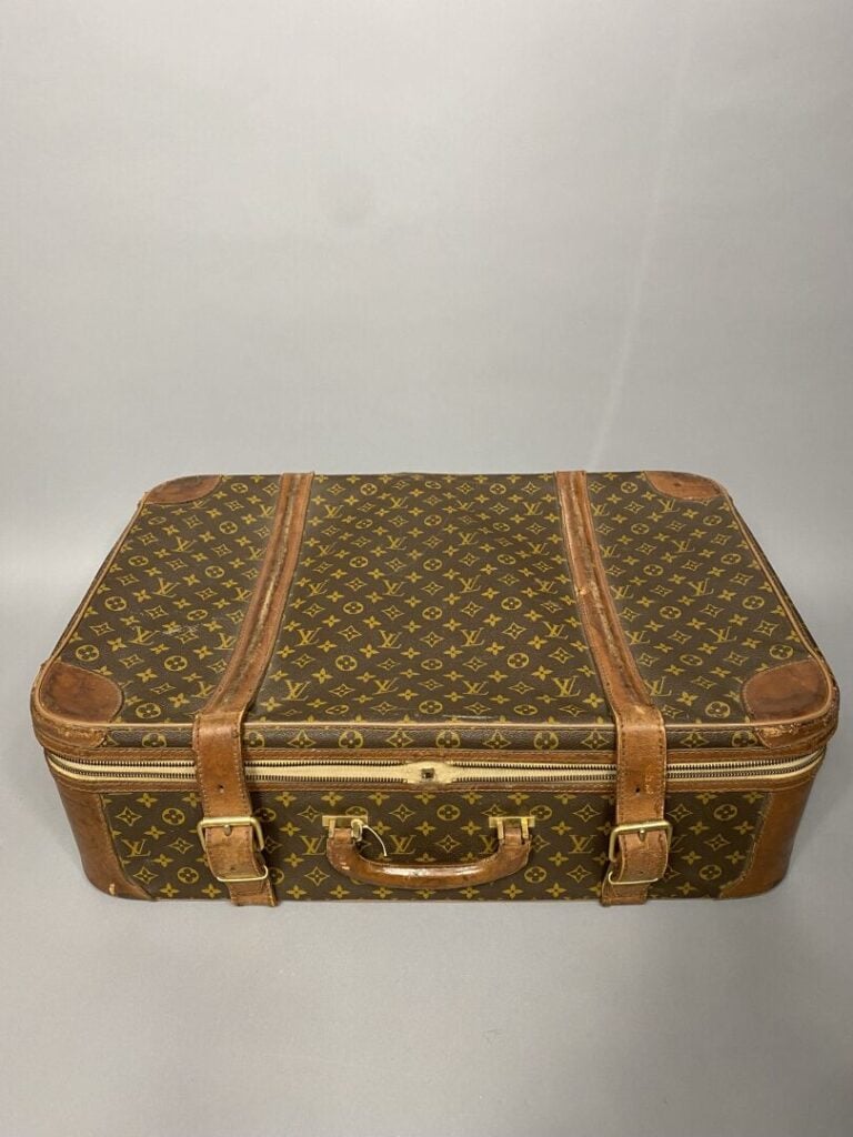 Louis VUITTON - Valise « Stratos 70 » en toile monogram et cuir naturel semi so…