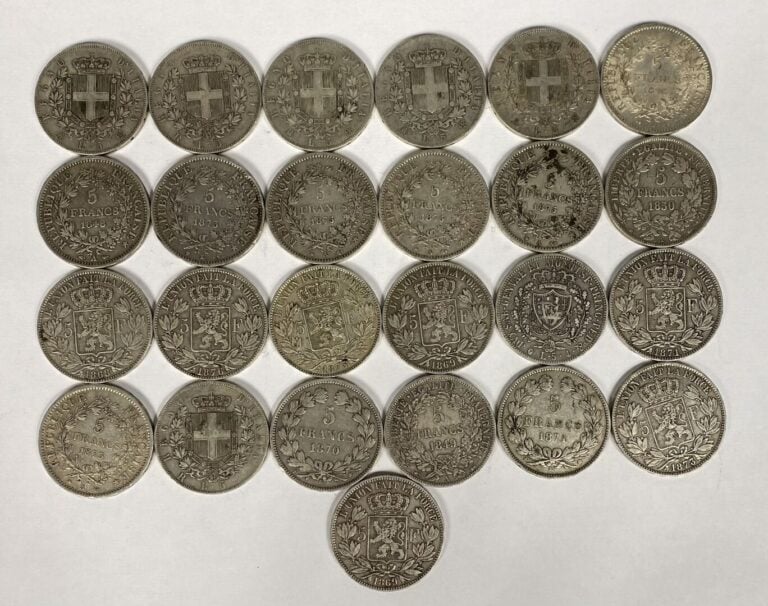 Monde - Divers - Lot de vingt-cinq 5 Francs/Lires comprenant : - Sept 5 Francs…