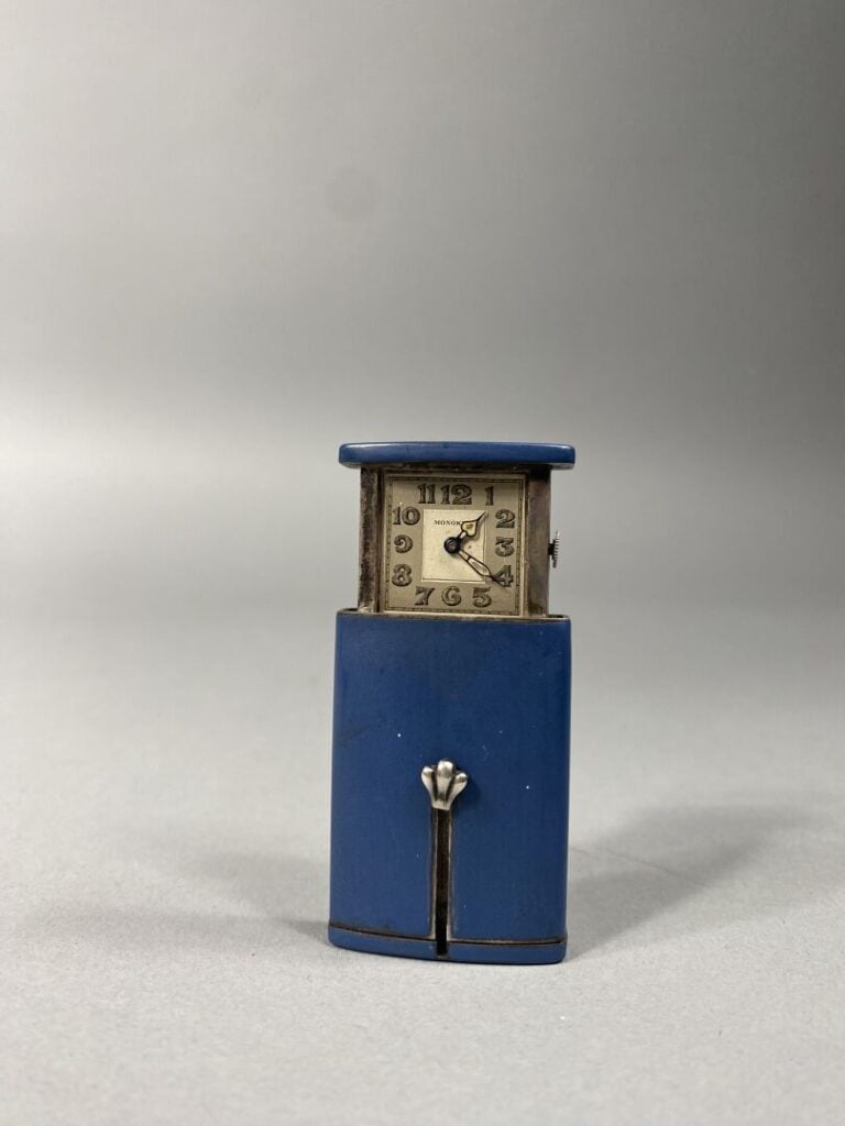 MONOKEIR - Montre de poche rétractable en argent (925) laqué bleu, le cadran de…