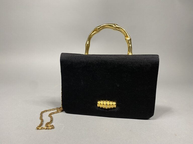 Petit sac du soir « Bamboo » en toile noire, poignée stylisée en métal doré , c…