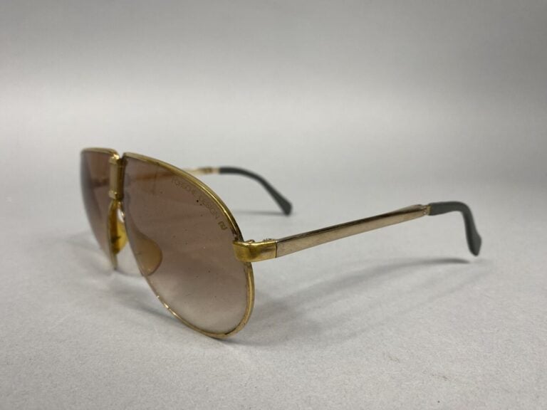 PORSCHE Design - Paire de lunettes de soleil, monture en métal doré