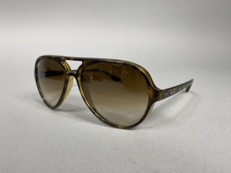RAY-BAN - Lunettes de soleil aviateur monture façon écaille, verres marron dégr…