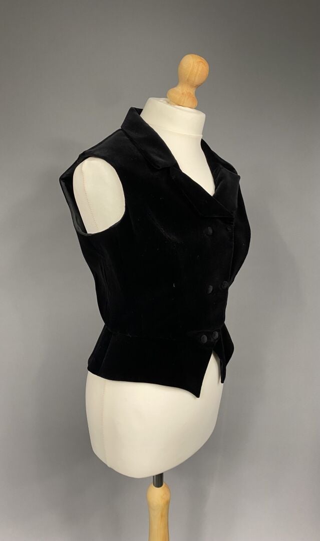 Thierry MUGLER - Gilet sans manche en coton noir effet velours à encolure V, fe…