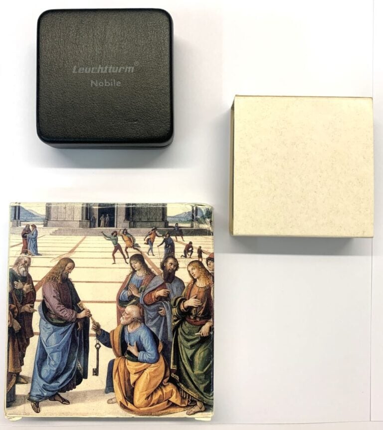 Vatican - Divers - Lot de trois coffrets comprenant : - -Une 10 Euros 2003 en a…