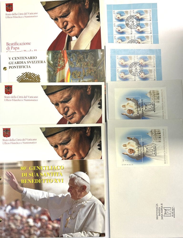 Vatican - - Lot de coffrets de l'office des timbres et des monnaies du Vatican…