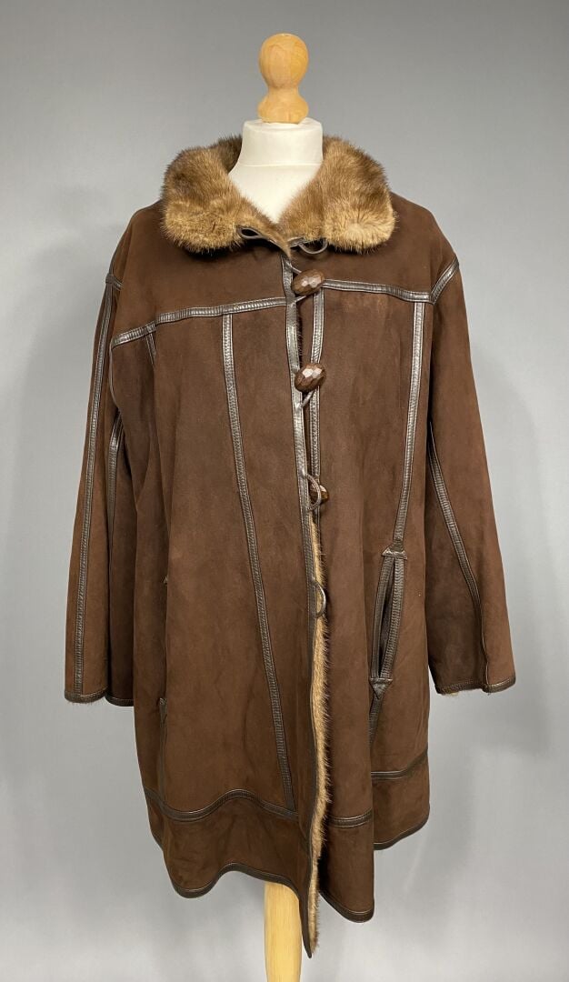 Yves SAINT LAURENT Fourrures - Manteau trois-quart réversible en peau retournée…