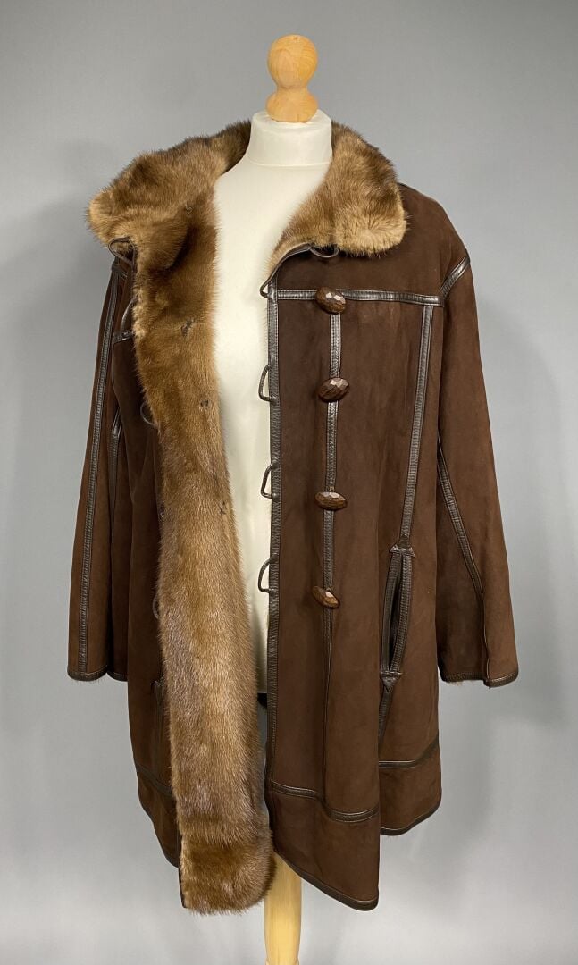 Yves SAINT LAURENT Fourrures - Manteau trois-quart réversible en peau retournée…
