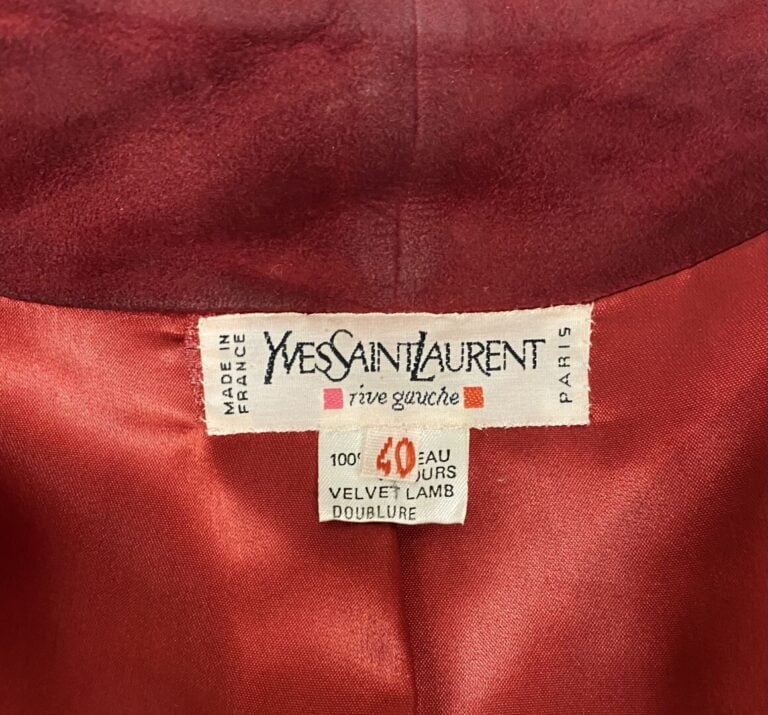 Yves SAINT LAURENT rive gauche - Veste courte en agneau dans les tons marron cl…