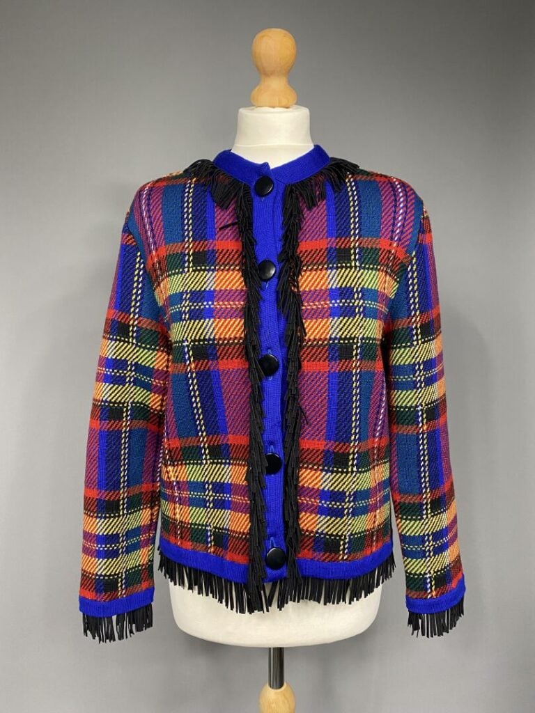Yves SAINT LAURENT rive gauche - Veste courte en laine à motifs de carreaux sty…