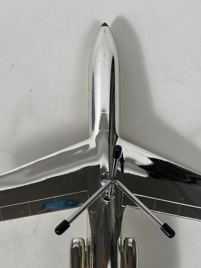 2 modèles : - -Caravelle Air Inter F-BNKB au 1/100ème en résine réalisée par ME…