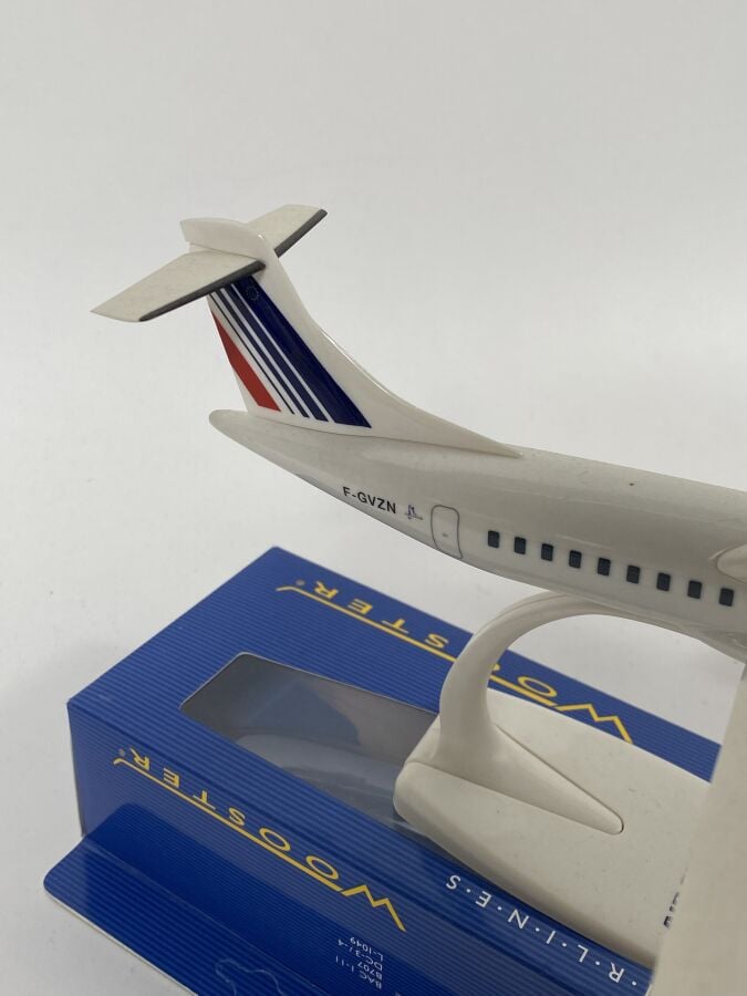 3 modèles : - - Airbus A 321-100 Air France F-GTAA au 1/100ème en plastique réa…