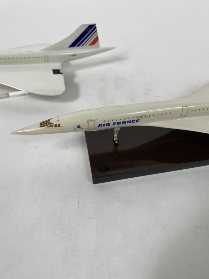3 modèles : - - BAC Aérospatiale. Concorde Air France F-BVFA au décollage (tour…