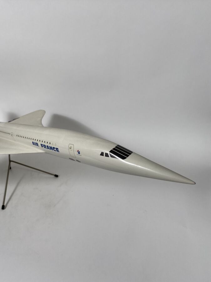 BAC Aérospatiale Concorde Air France F-BVFA au 1/50ème en résine peinte réalisé…