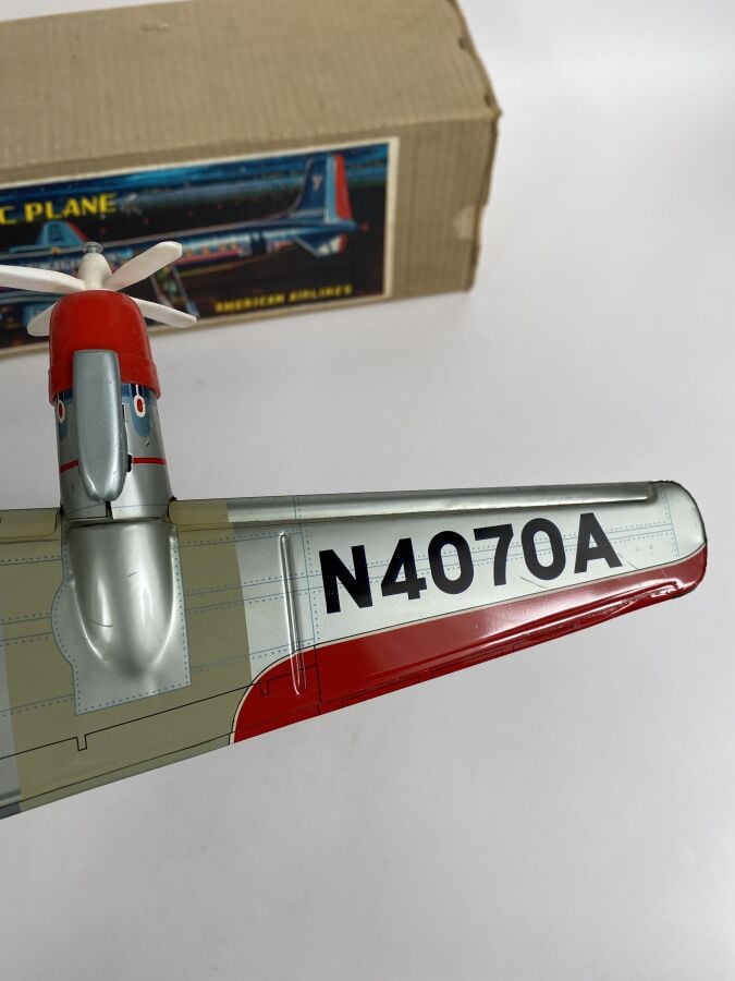 DC7C American Airlines » / One - Japon, 1967, en Tele lithographiée, battery to…