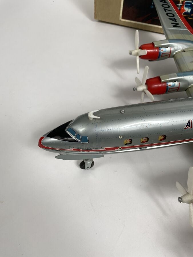 DC7C American Airlines » / One - Japon, 1967, en Tele lithographiée, battery to…