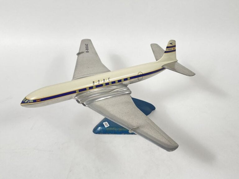 De Haviland Comet 1A G-BOAC au 1/72ème en aluminium peint réalisé par Minavia e…