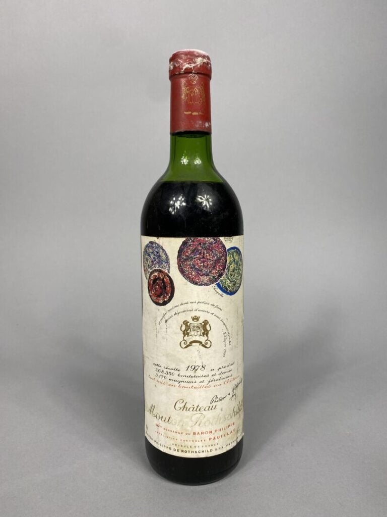 Ensemble de deux bouteilles comprenant : - -Château Mouton Rothschild, 1978 - -…