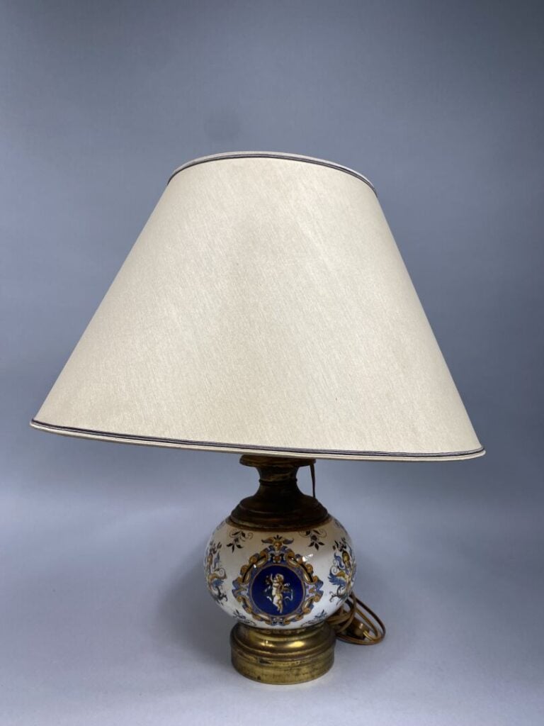 GIEN - Pied de lampe de forme boule en faïence émaillée polychrome modèle Renai…