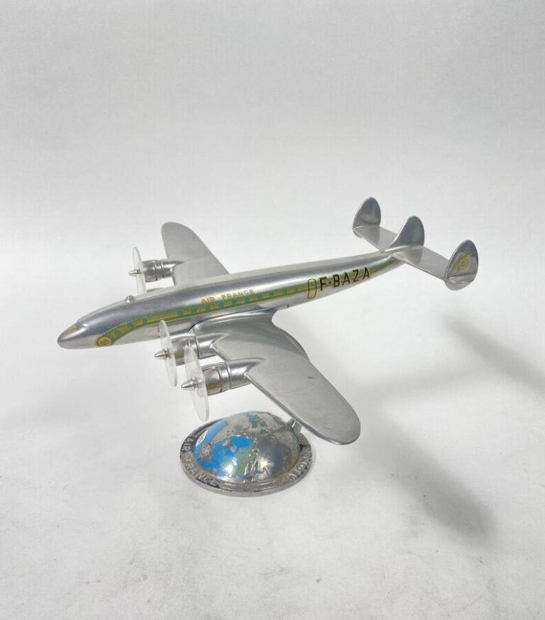 Lockheed 049 Constellation Air France F-BAZA au 1/100ème en aluminium peint réa…