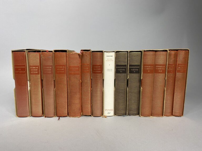 Lot d'environ 27 volumes de la Pleiade du XVIe, XVIIe et XVIIIe siècles dont RO…