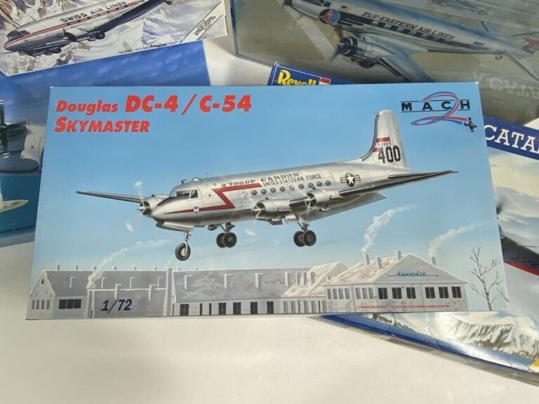 Lot de 5 maquettes en plastique a monter en Bu des antices 1210 par - Italeri,…