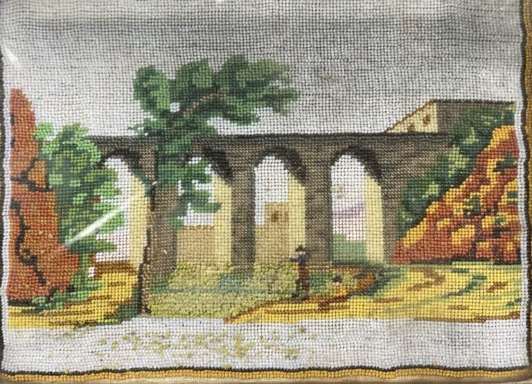 Lot de petits tableaux en broderie de perles