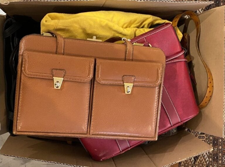 Lot de sacs à main vintage dont Lancel