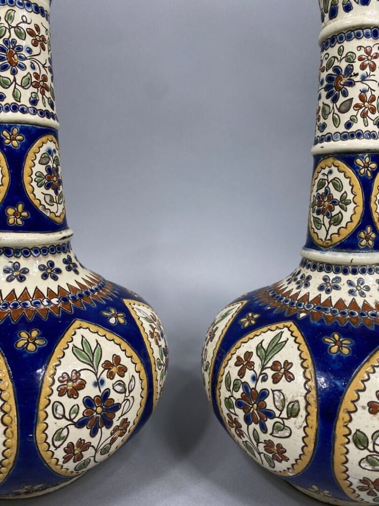 Schoch Laederach - Paire de vases en terre cuite émaillée polychrome à panse re…