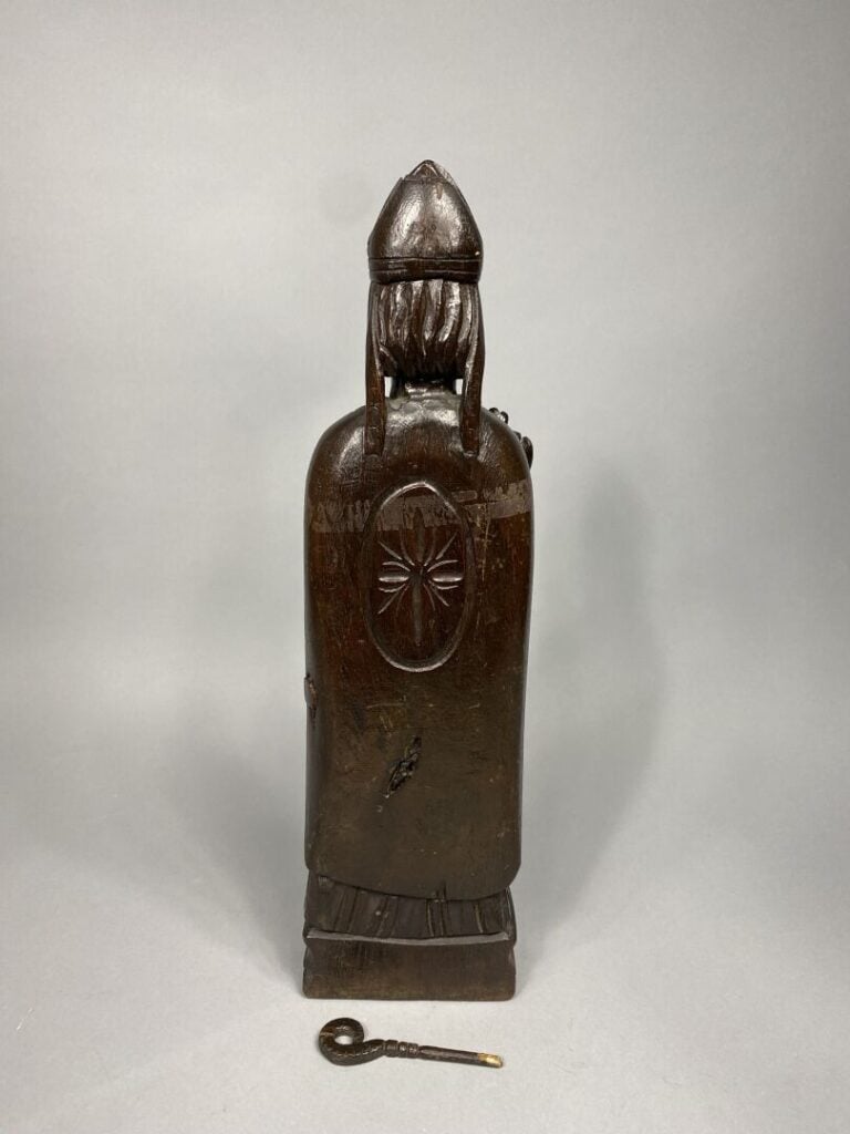Sculpture en bois représentant Saint Nicolas - Art populaire - H : 56.5 cm