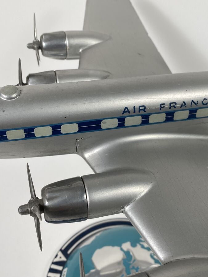 SNCA SE 161 ou Bloch 161 Languedoc Air France F-BATZ en bois et métal peint au…