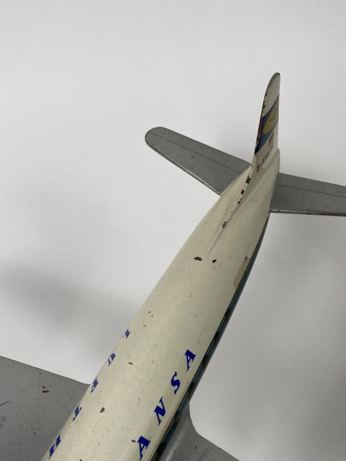 2 exemplaires pour : - -Vickers Viscount V814 D Lufthansa D-ANUN au 1/80ème en…